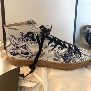 Gucci RARE Donald Duck Sneakers